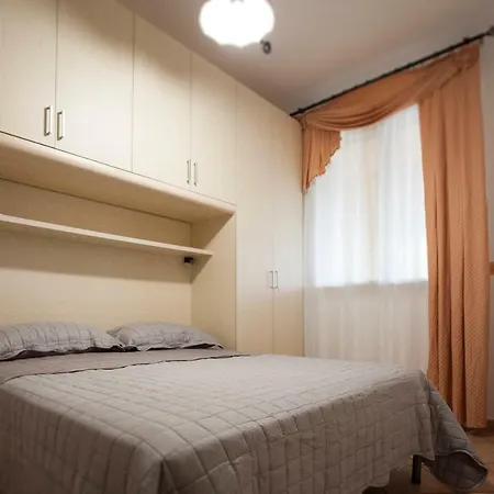 Aroma Garden Apartment